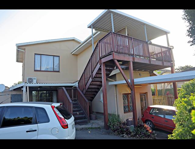 6 BEDROOM HOUSE SOLD IN HILLARY